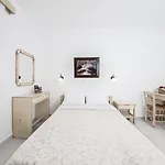 Fragias Studios & Apartments Aparthotel 4*