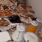 Fragias Studios & Apartments Aparthotel 4*