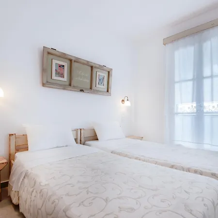 Aparthotel Fragias &