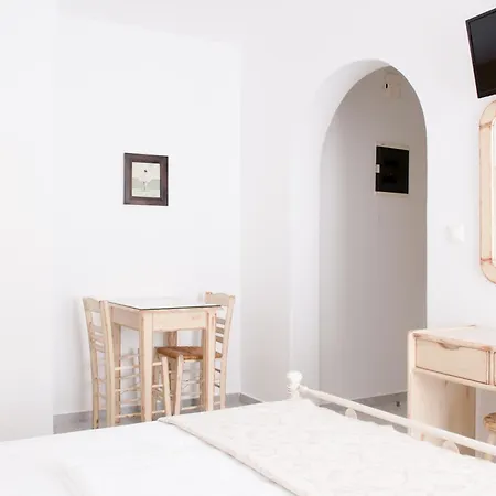 Aparthotel Fragias & Naxos City
