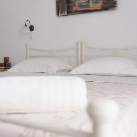 Apart-hotel Fragias & 4*