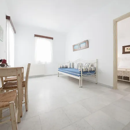 Apart Otel Fragias &
