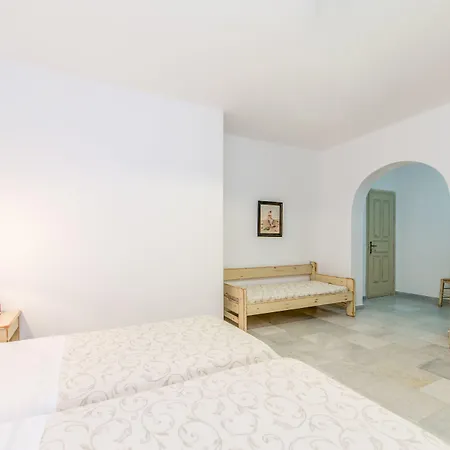 Aparthotel Fragias & 3*