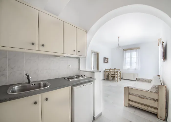 Fragias & Апарт-отель Naxos City